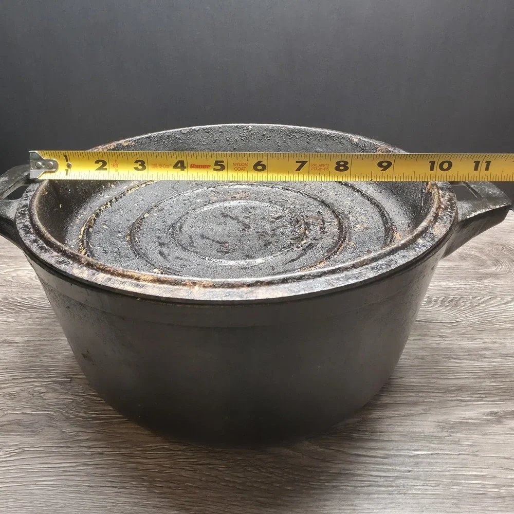 Kirby & Allen Dutch Oven With Self Basting Lid - 10